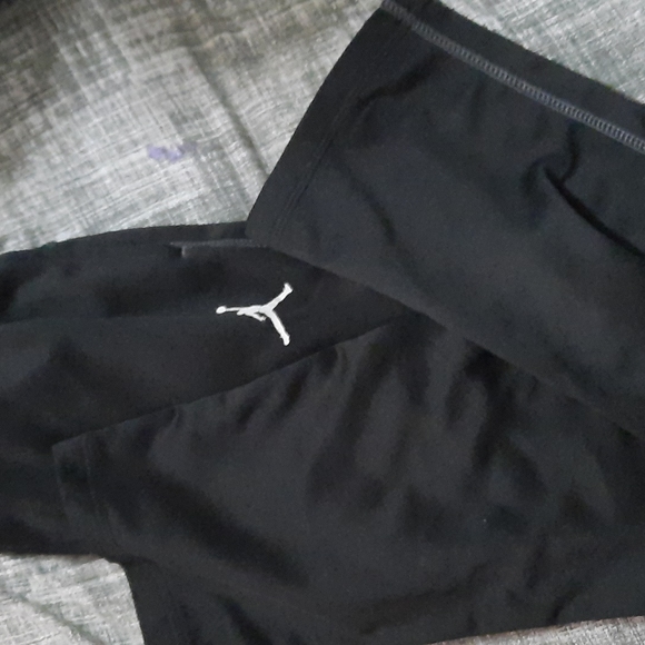 Jordan Bundle - Picture 11 of 15